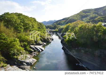Midstream of Ara River (Shiratori Bridge / Nagatoro Town, Chichibu District, Saitama Prefecture) Midstream of Ara River (Shiratori Bridge / Nagatoro Town, Chichibu District, Saitama Prefecture) 74717412