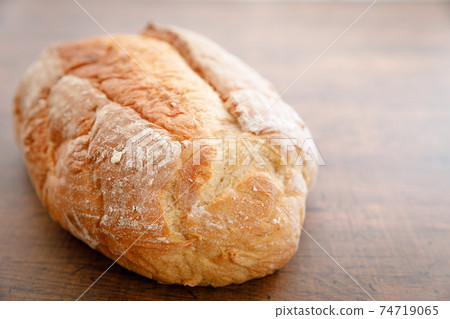 Meals: Table with hard bread Meals: Table with hard bread 74719065