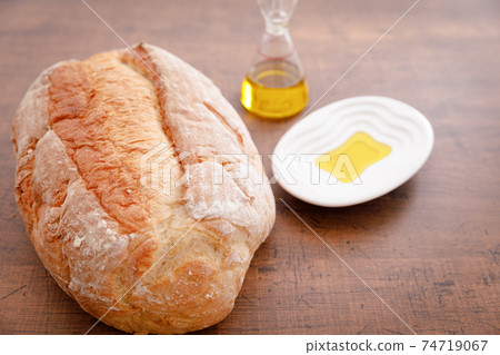 Meals: Table with hard bread Meals: Table with hard bread 74719067
