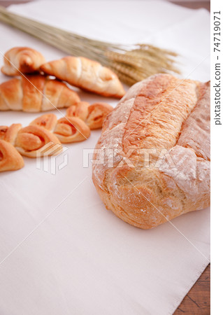 Meals: Table with hard bread Meals: Table with hard bread 74719071