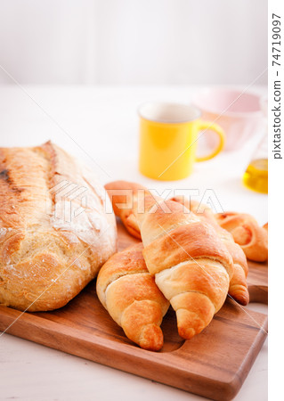 Meals: Table with hard bread 74719097