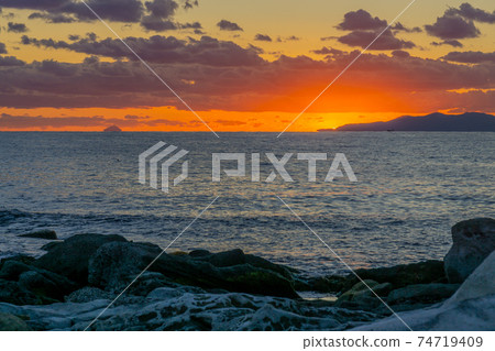The southernmost part of the Boso Peninsula, Cape Nojimasaki where you can see the sunrise and sunset The southernmost part of the Boso Peninsula, Cape Nojimasaki where you can see the sunrise and sunset 74719409