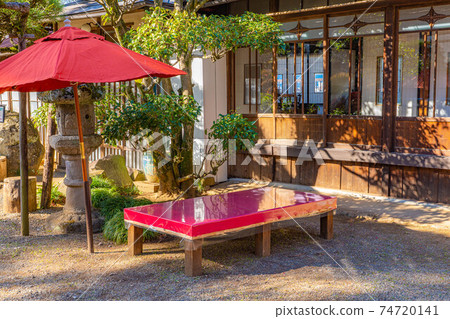 Furouen Garden and Plum Blossoms in Early Spring [Yamanashi Prefecture] 74720141