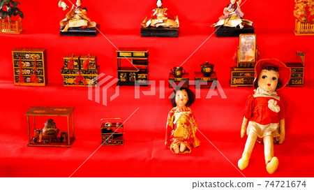 Old-fashioned Hina dolls 74721674