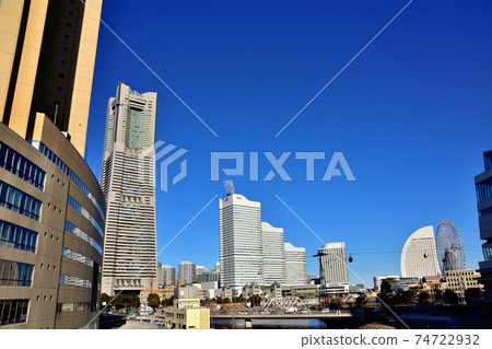 Minato Mirai scenery and Japan's first permanent urban ropeway Yokohama Air Cabin Minato Mirai scenery and Japan's first permanent urban ropeway Yokohama Air Cabin 74722932
