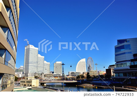 Minato Mirai scenery and Japan's first permanent urban ropeway Yokohama Air Cabin Minato Mirai scenery and Japan's first permanent urban ropeway Yokohama Air Cabin 74722933