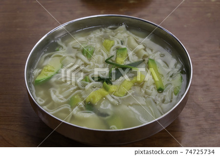 Kalguksu 74725734