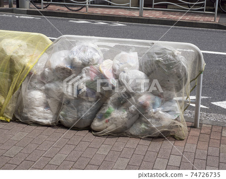 Garbage collection point 74726735