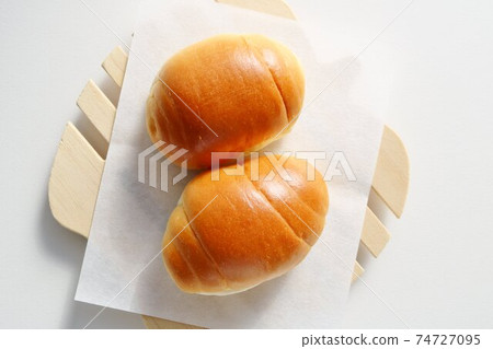 麵包黃油卷早餐 74727095