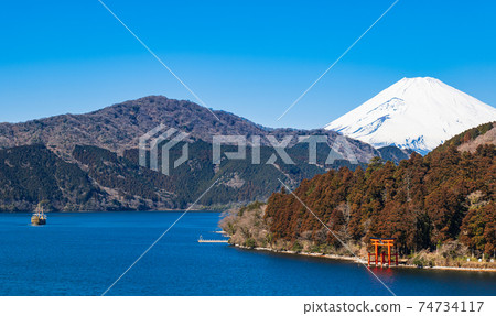蘆之湖，富士山和箱根神社，冬季景觀 74734117