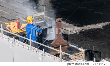 Asphalt waterproofing work asphalt melting Asphalt waterproofing work asphalt melting 74734572