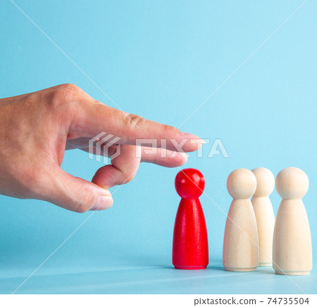 The boss big hand flicking the dismissed employee.Crisis and unemployment, humiliating dismissal. 74735504