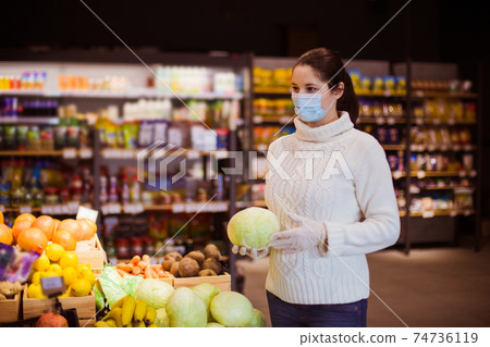 Fresh vegetables in winter are a source of vitamins Fresh vegetables in winter are a source of vitamins 74736119