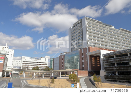 Aichi Medical University Hospital (Central Building and D Ward, Nagakute City, Aichi Prefecture) 74739956