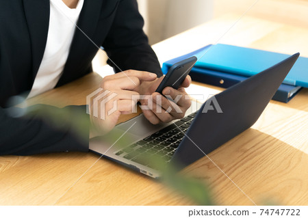 PC安全形象 74747722