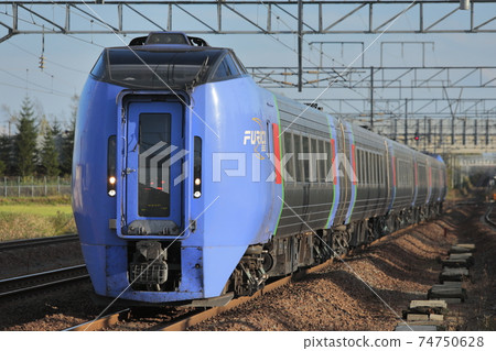 Kiha 283 series "Ozora" running at high speed 74750628