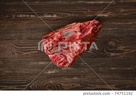 Raw fresh beef shank cross-cut Raw fresh beef shank cross-cut 74751192