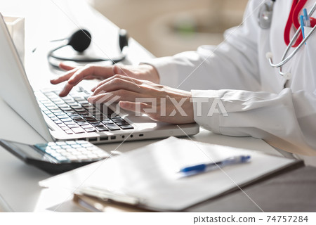 Female doctor body parts 74757284
