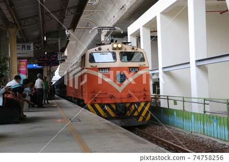 專列 專列 74758256