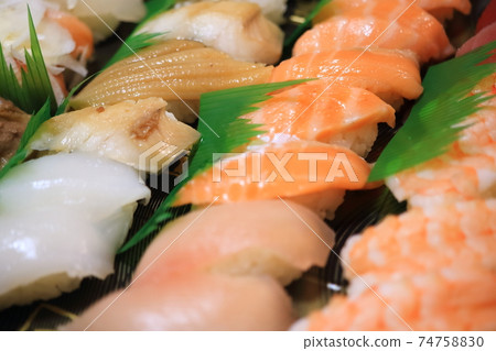 Sushi party 74758830