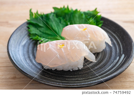 握壽司鯛魚 74759492