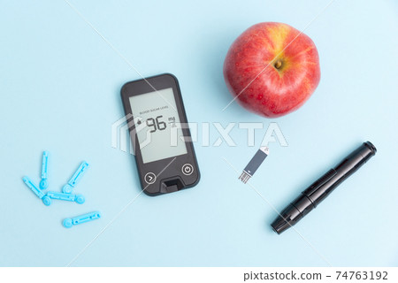 Blood sugar level meter, diabetes set Blood sugar level meter, diabetes set 74763192