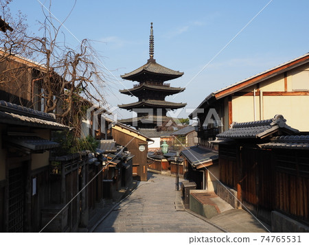 Kyoto Winter Yasaka Tower Kyoto Winter Yasaka Tower 74765531