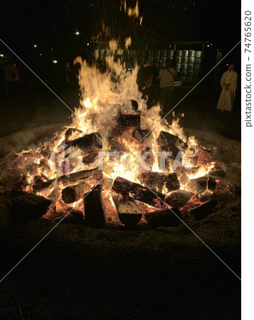 bonfire bonfire 74765620