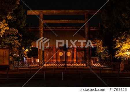 東京都千代田區靖國神社,午夜觀光,旅遊景點,英雄精神,日本帝國,軍事人員,軍人 東京都千代田區靖國神社,午夜觀光,旅遊景點,英雄精神,日本帝國,軍事人員,軍人 74765823