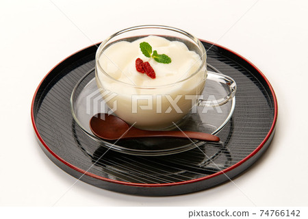 甜點杏仁豆腐 74766142