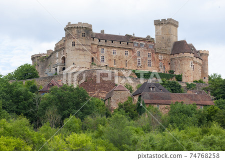 Chateau de Castelnau-Bretenoux in France 74768258