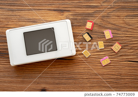 Mobile Line Contract_Wood Background Mobile Line Contract_Wood Background 74773009