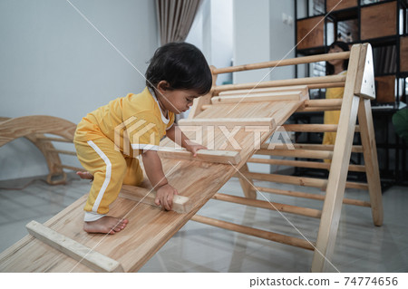 Little Asian Baby Crawling Ride On Pikler Triangle Toys 74774656