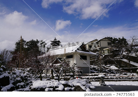 Maruoka Castle National Important Cultural Property Castle Tower Kasumigajo Park Snowscape Maruoka Castle National Important Cultural Property Castle Tower Kasumigajo Park Snowscape 74775563