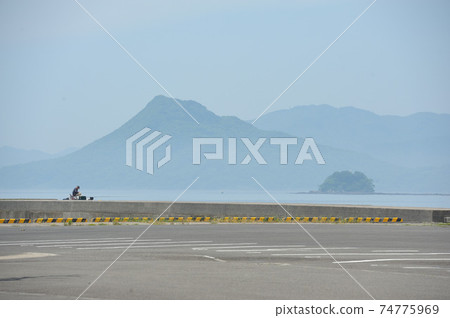 Fishing ground Fishing ground 74775969