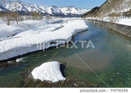 冬季伊納河雪景-福島縣忠田町旭橋出發 74776340