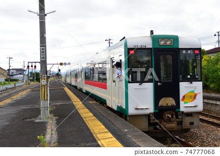 從前山前站到柳津站的Kesen-Numa線火車窗口的風景 74777068