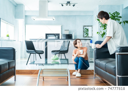 Married couple family family couple good friend living lifestyle 74777818
