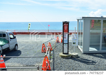 從柳會站到氣仙沼站的氣仙沼線BRT火車窗口風景 74778237