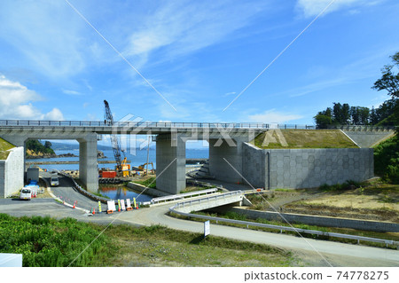 從柳會站到氣仙沼站的氣仙沼線BRT火車窗口風景 從柳會站到氣仙沼站的氣仙沼線BRT火車窗口風景 74778275