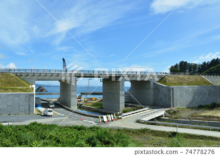 從柳會站到氣仙沼站的氣仙沼線BRT火車窗口風景 從柳會站到氣仙沼站的氣仙沼線BRT火車窗口風景 74778276