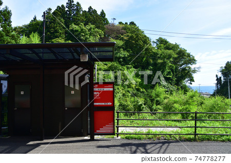 從柳會站到氣仙沼站的氣仙沼線BRT火車窗口風景 從柳會站到氣仙沼站的氣仙沼線BRT火車窗口風景 74778277