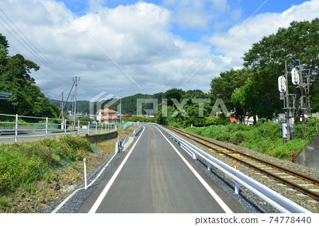 從柳會站到氣仙沼站的氣仙沼線BRT火車窗口風景 從柳會站到氣仙沼站的氣仙沼線BRT火車窗口風景 74778440
