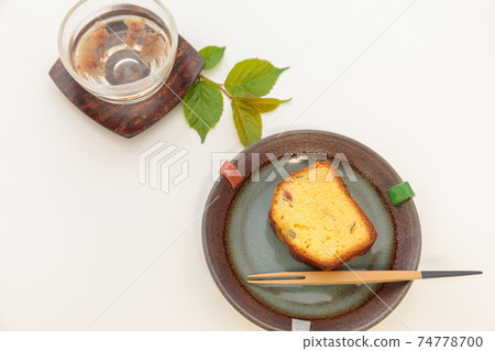 Tea break: Sakurayu and Sakura pound cake Tea break: Sakurayu and Sakura pound cake 74778700