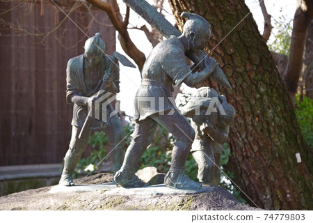 Statue of Yoshishi Satsuma at Chisui Shrine ③ Statue of Yoshishi Satsuma at Chisui Shrine ③ 74779803