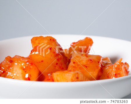 Kakuteki radish kimchi 74783263