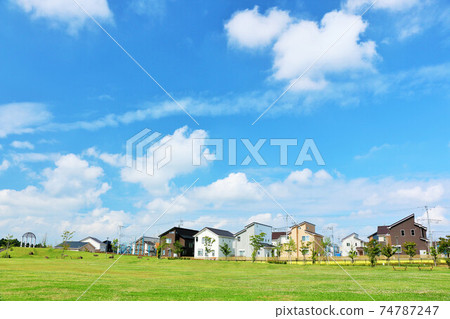 Residential area of blue sky 74787247