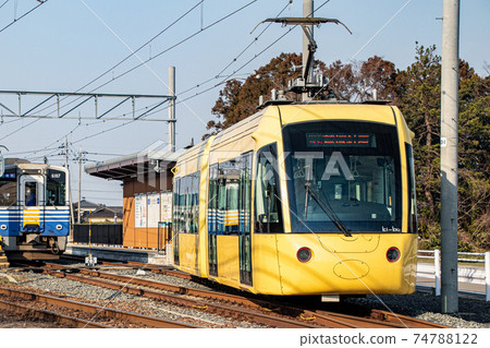 黃色低地電車KI-BO和越前高地車 黃色低地電車KI-BO和越前高地車 74788122