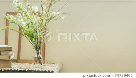 Room with flowers, living with flowers, image 74789405