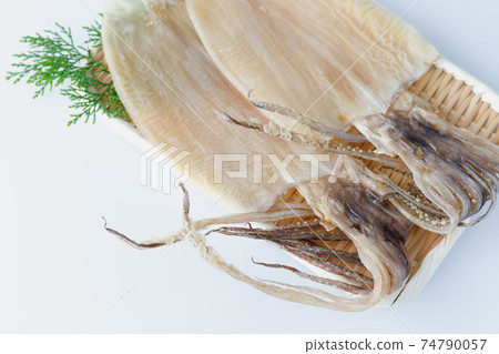 食材：皇帝魷魚乾，魷魚乾，清酒小菜，幸運符 74790057